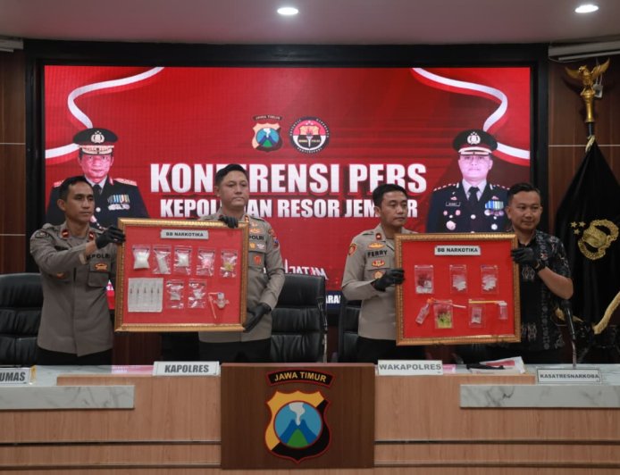 Polres Jember Ungkap Kasus Narkoba Amankan 30 Tersangka dan Ratusan Gram Sabu